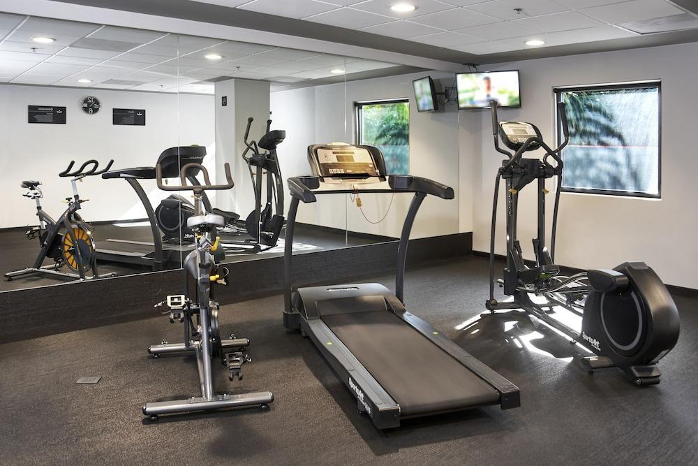 City Express By Marriott Saltillo Norte Экстерьер фото