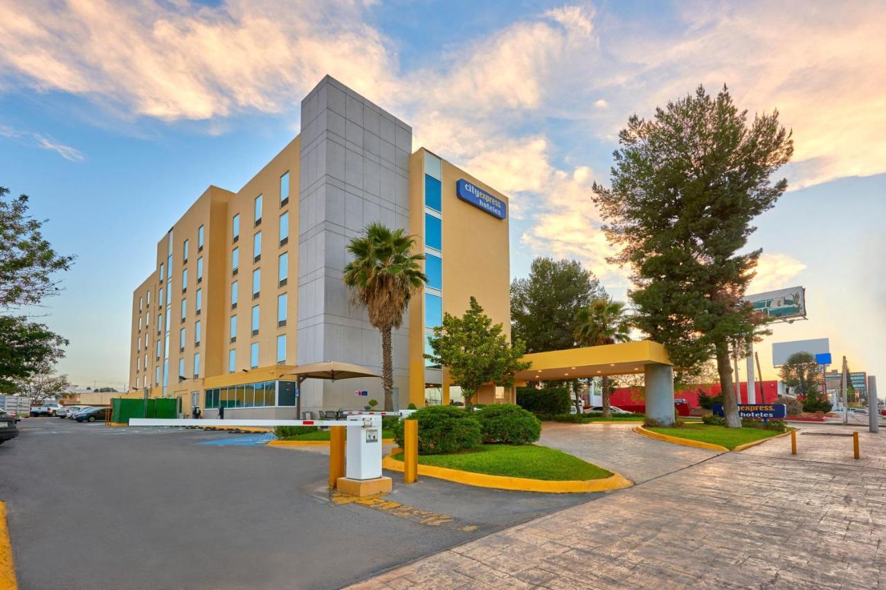 City Express By Marriott Saltillo Norte Экстерьер фото