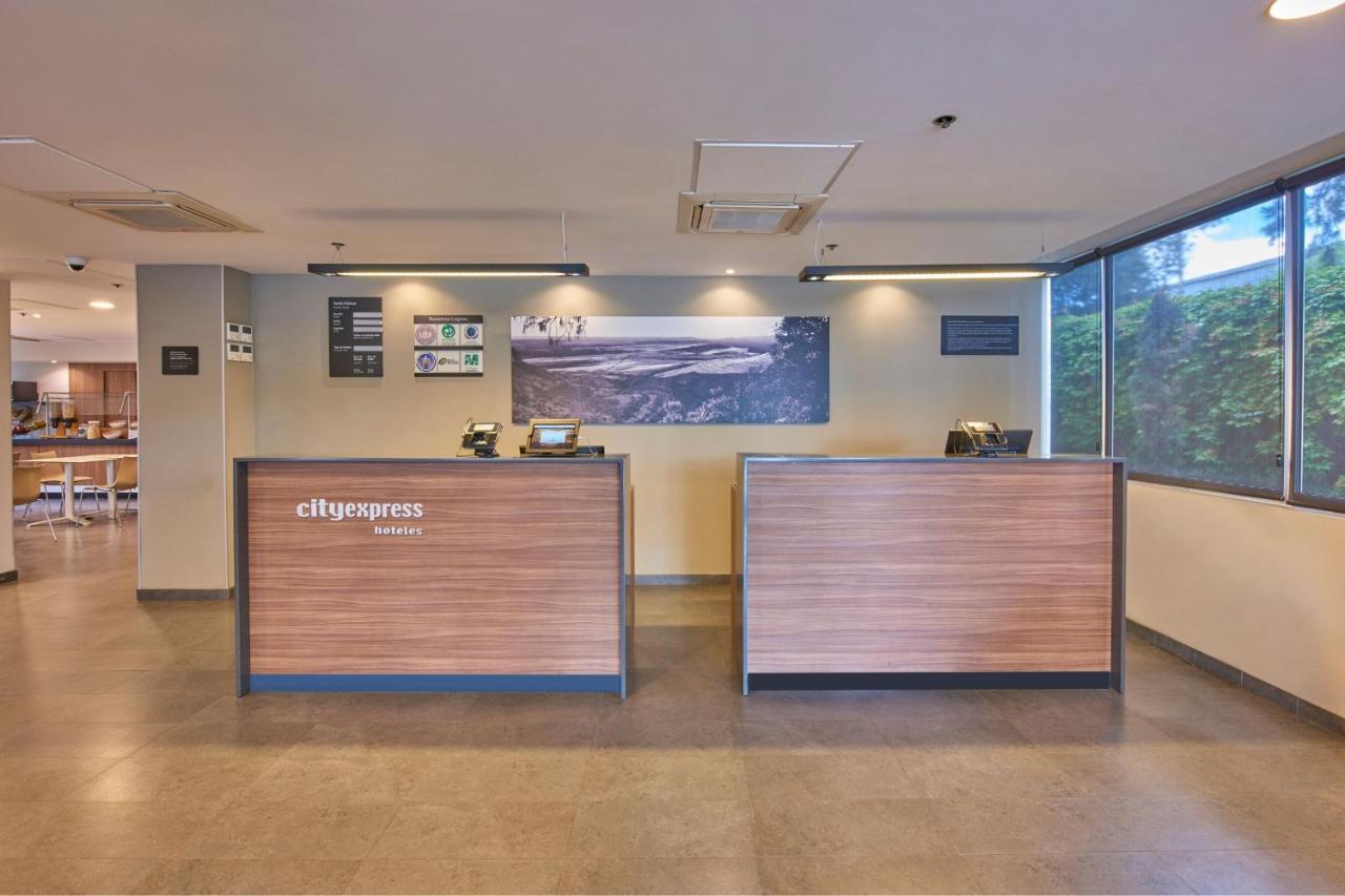 City Express By Marriott Saltillo Norte Экстерьер фото