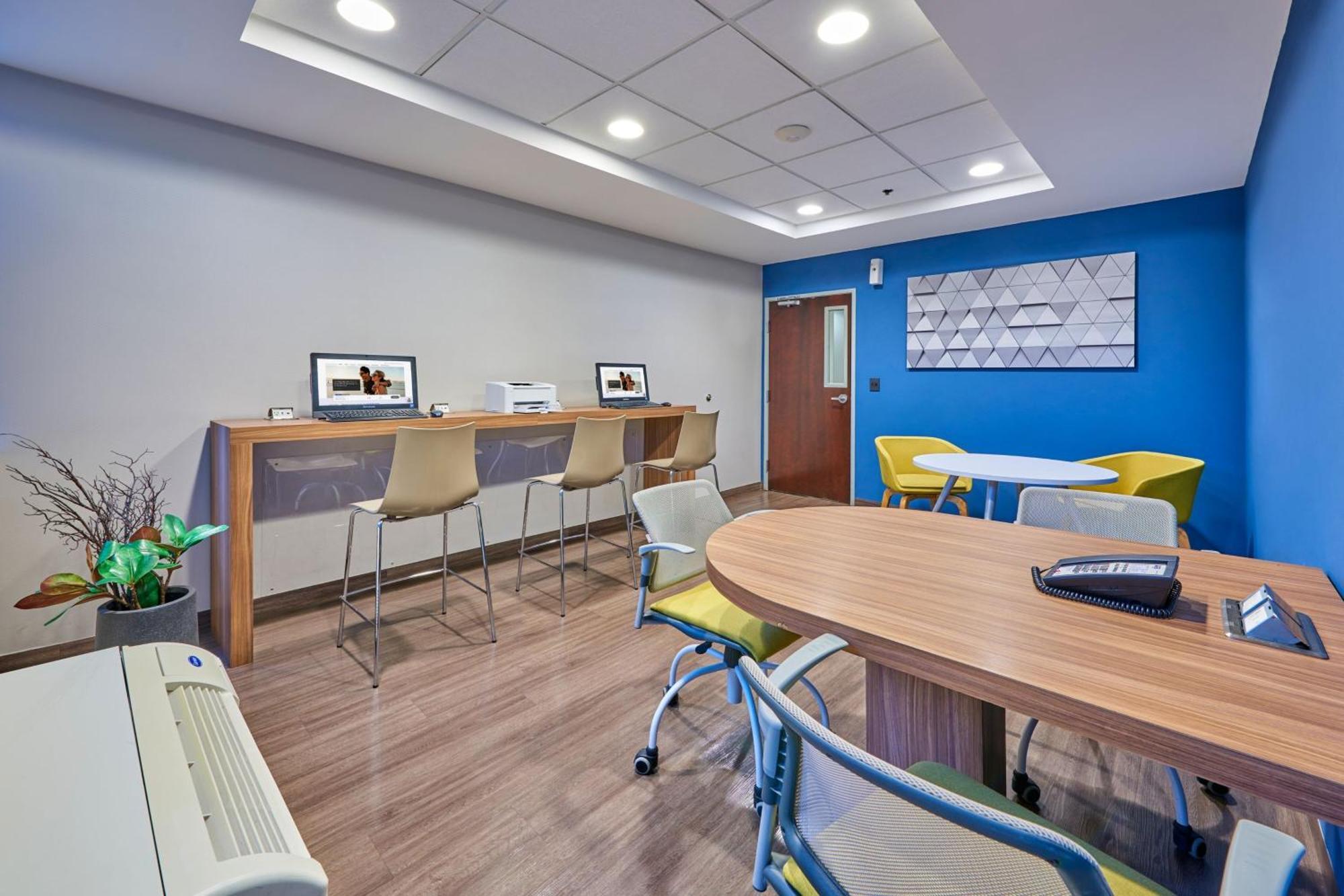 City Express By Marriott Saltillo Norte Экстерьер фото