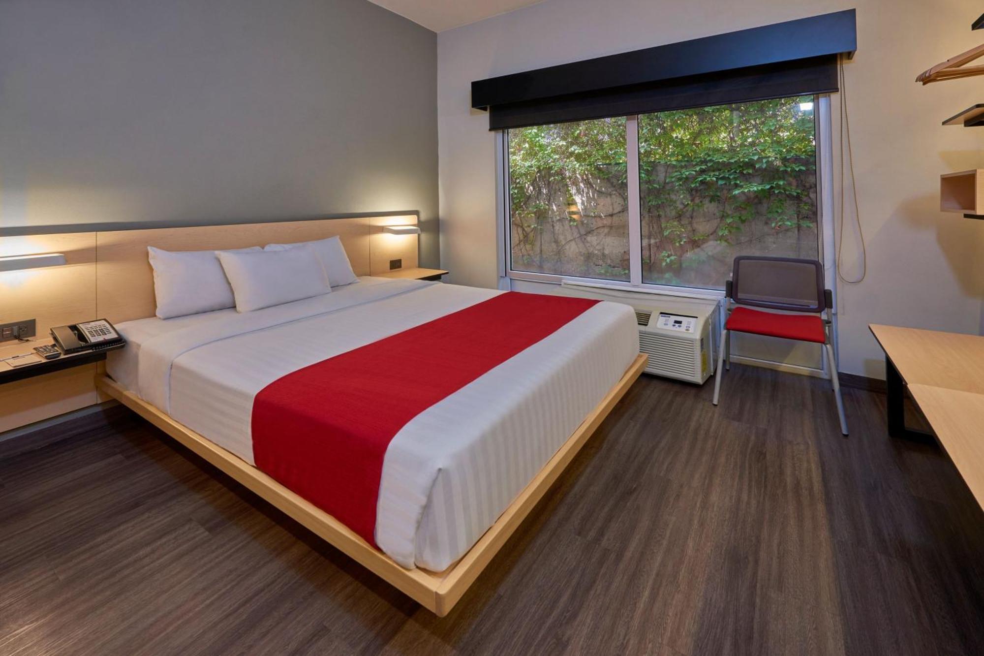 City Express By Marriott Saltillo Norte Экстерьер фото